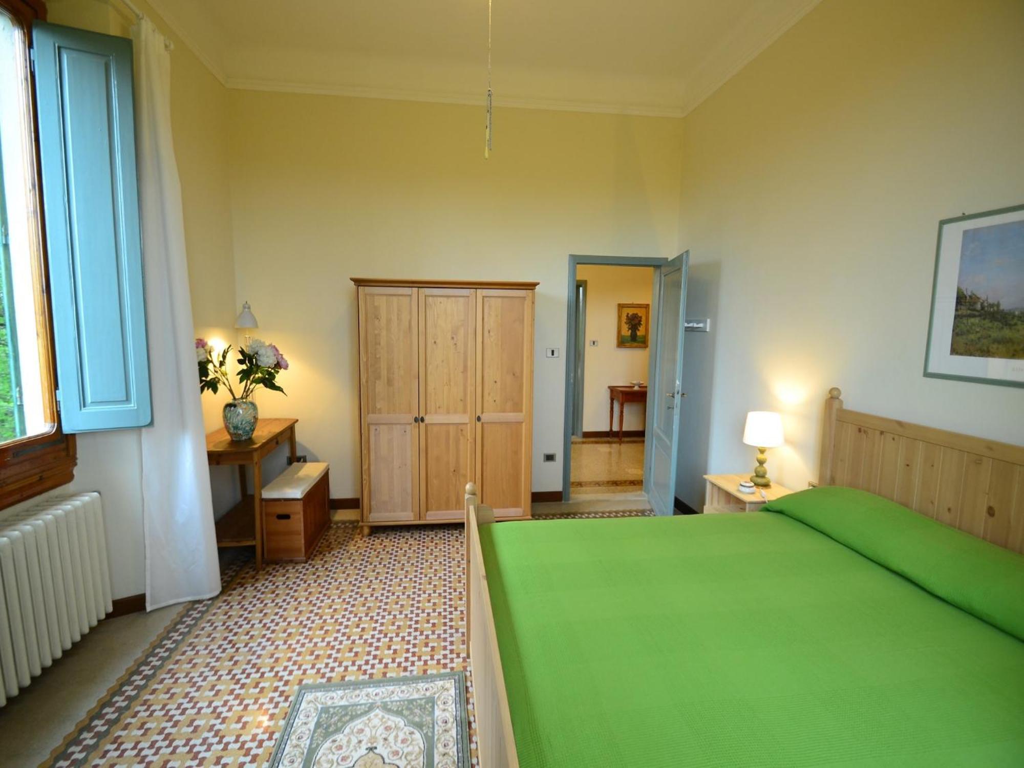 Lovely Holiday Home In Montefiridolfi With Hill View Exterior photo